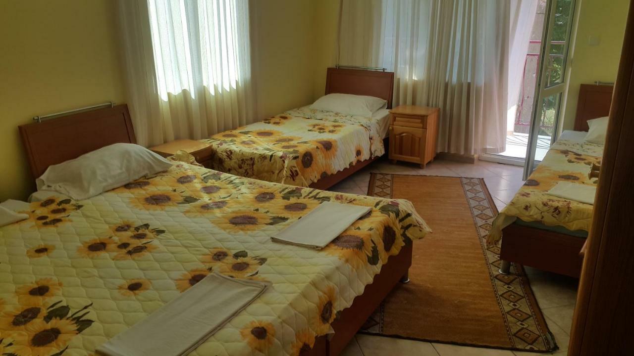 На Гости При Силвия Obzor Εξωτερικό φωτογραφία